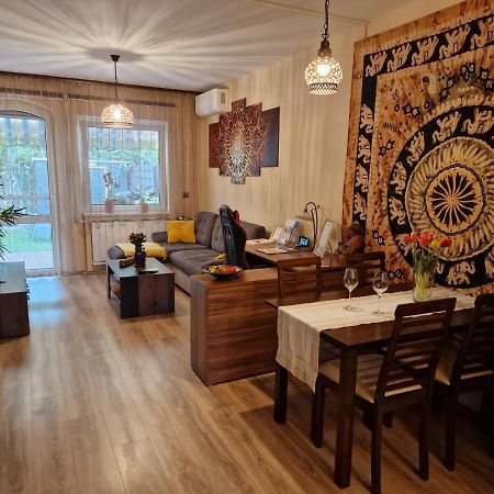 Rozina Apartman โมชนมายารูวาร์ ภายนอก รูปภาพ